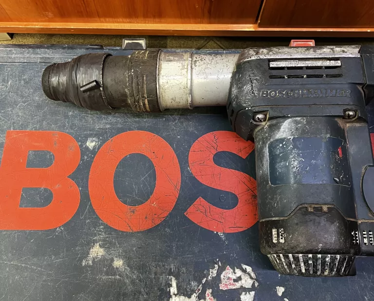 MŁOT UDAROWY BOSCH HAMMER GSH 388 2005R. 1050 W/230 V