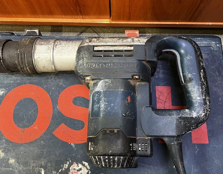 MŁOT UDAROWY BOSCH HAMMER GSH 388 2005R. 1050 W/230 V