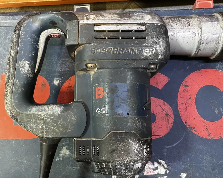 MŁOT UDAROWY BOSCH HAMMER GSH 388 2005R. 1050 W/230 V