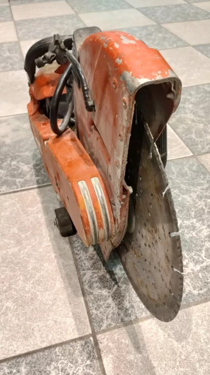 PRZECINARKA DO BETONU I STALI HILTI DSH 900-X