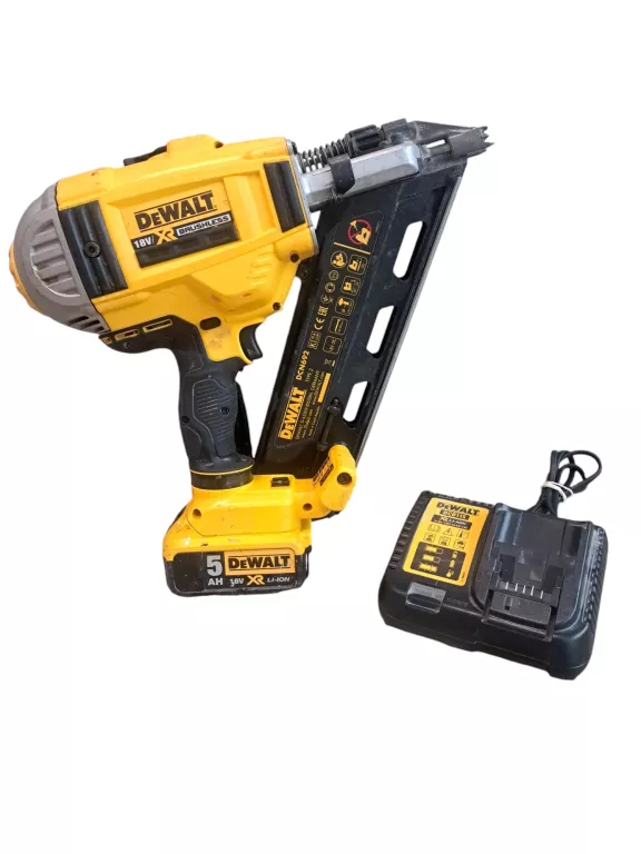 GWOŹDZIARKA DEWALT DCN692/BATERIA/ŁADOWARKA