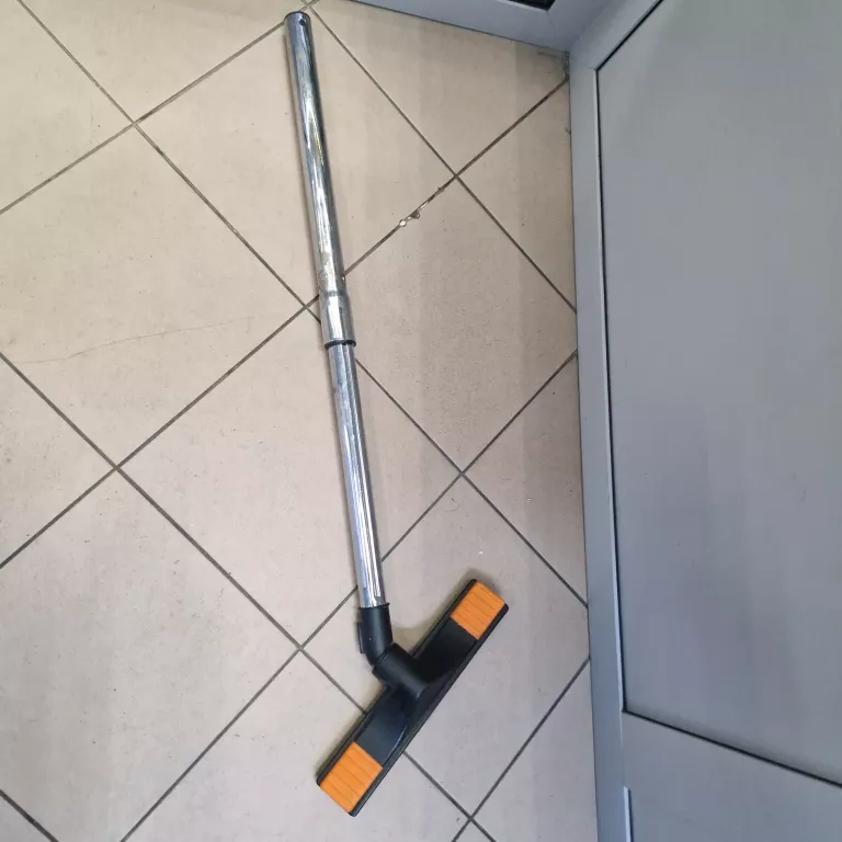 ODKURZACZ PANSAM A63040 1600W, 30L