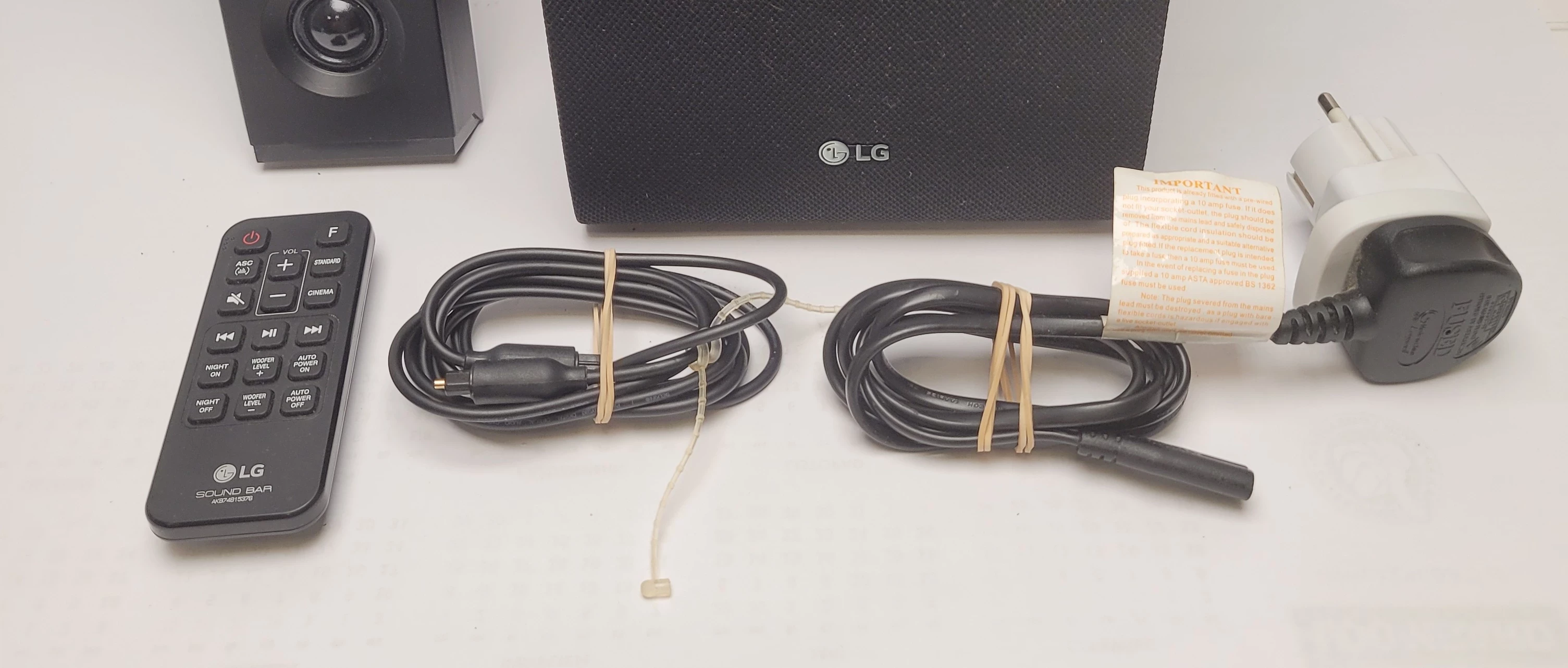 subwoofer-lg-spj4b-w-soundbar-lg-pilot-ean-gtin-8806098269495