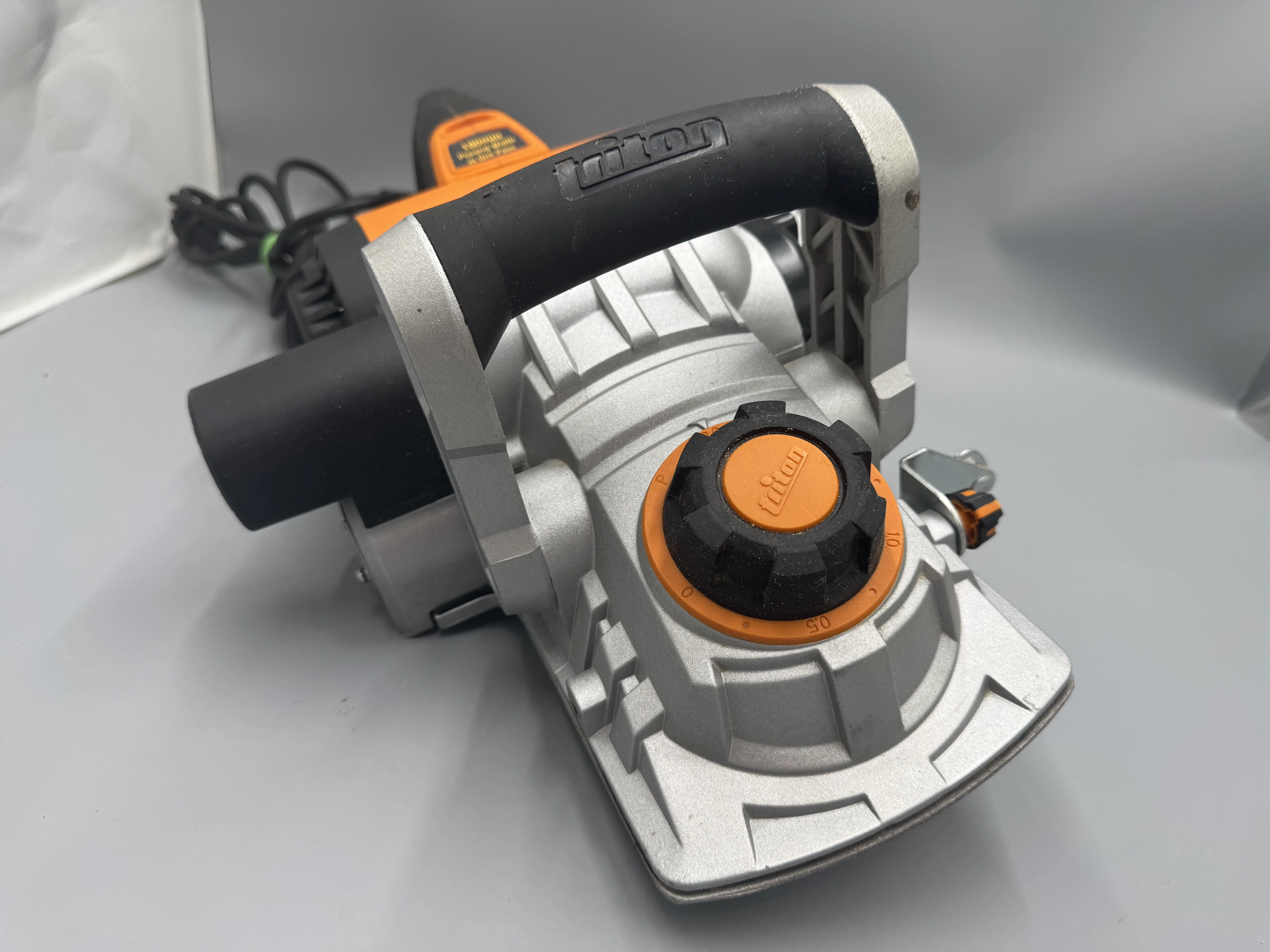 strug-ciesielski-triton-tpl180-szerokosc-strugania-18000