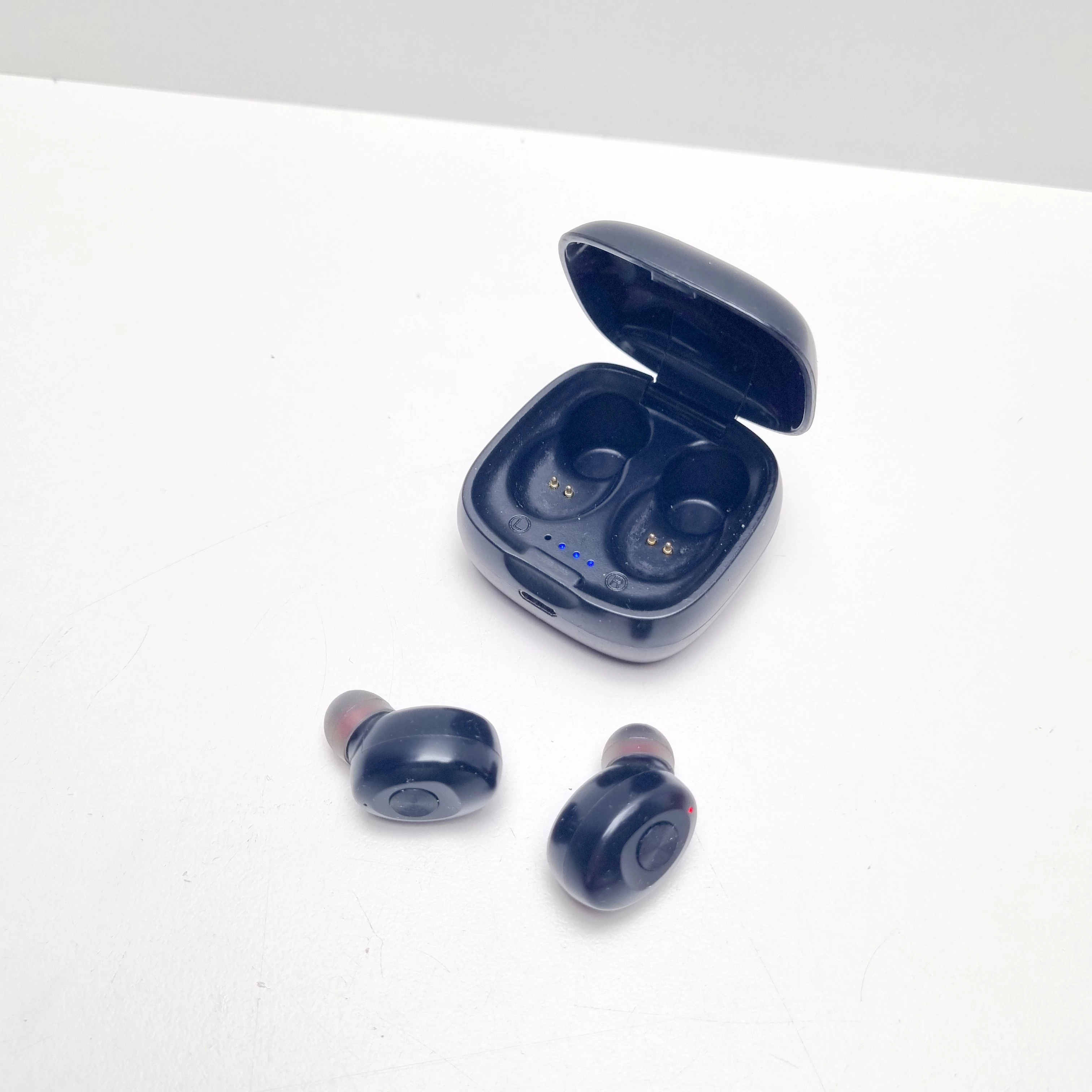 sluchawki-bezprz-manta-mtws001-niepodleglosci-393-gryfice