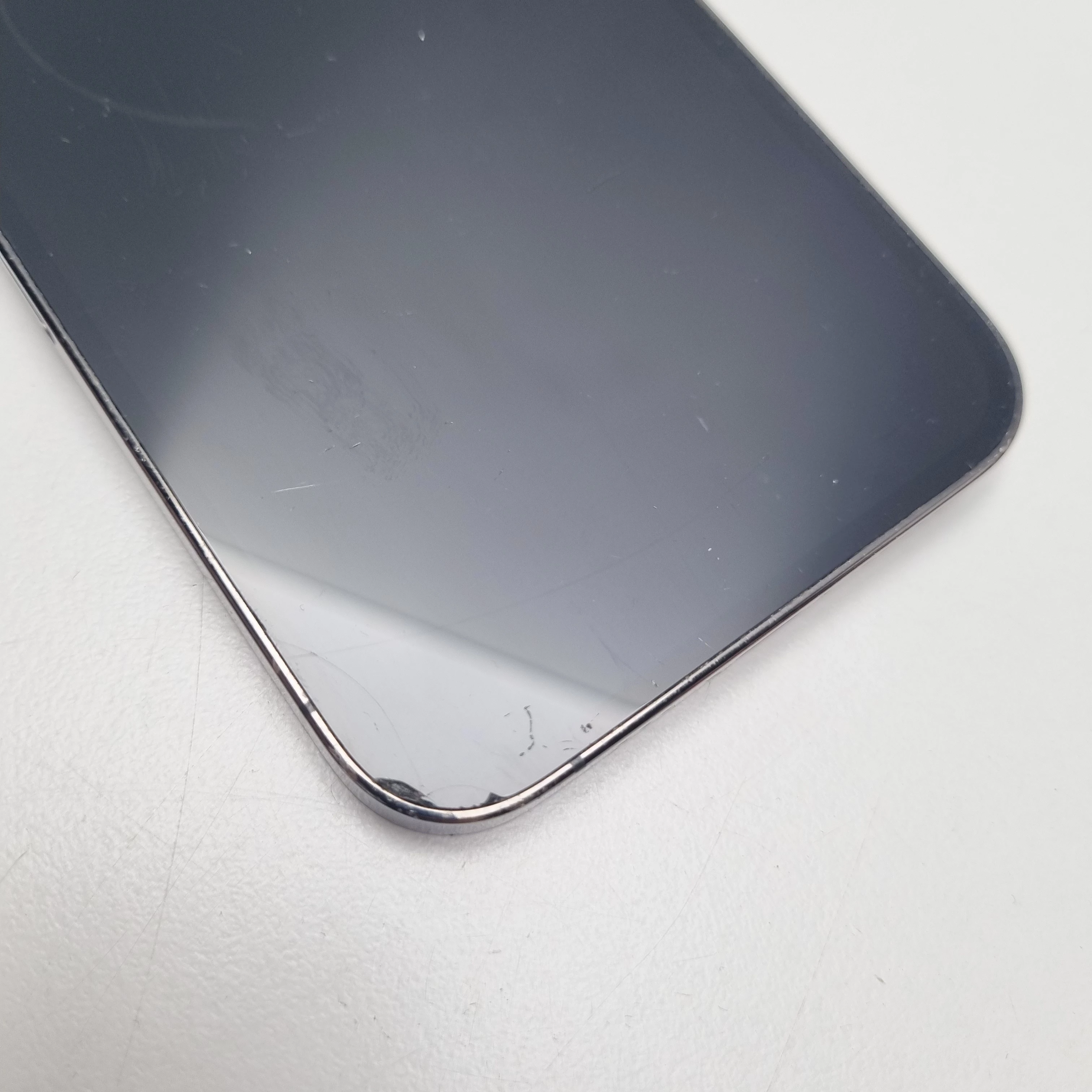 telefon-apple-iphone-13-pro-256gb-89-pamiec-ram-202865-214117