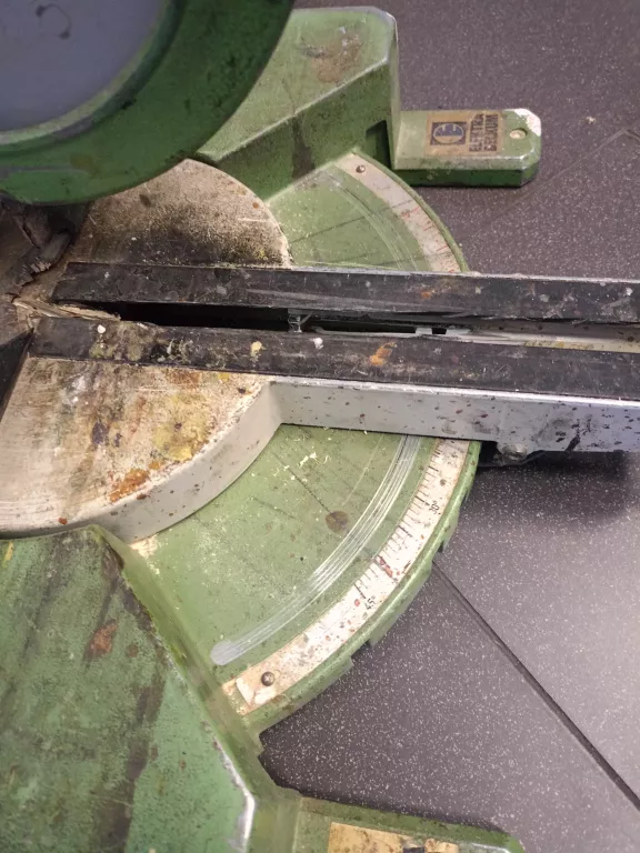 PILARKA UKOSOWA UKOŚNICA ELEKTRA BECKUM KGS300