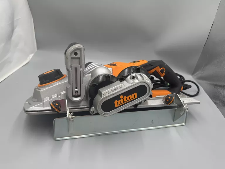 strug-ciesielski-triton-tpl180-marka-248811-1018305