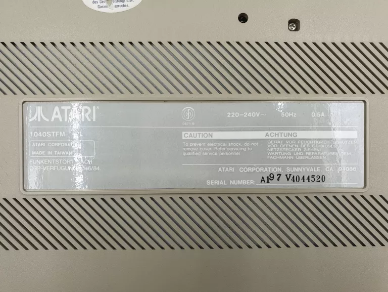 KOMPUTER ATARI 1040ST FM TOS 1.6 RETRO - NA CZĘŚCI!