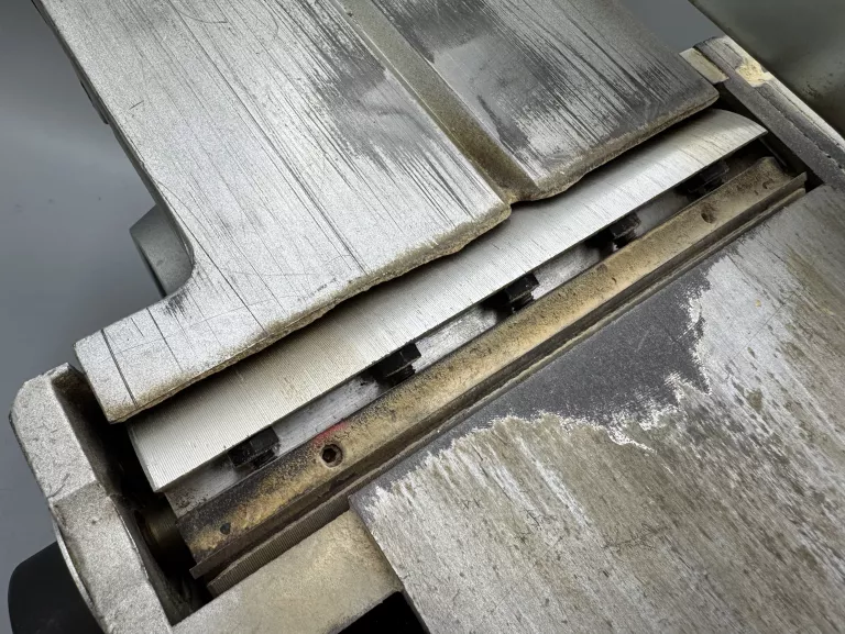 strug-ciesielski-triton-tpl180-napiecie-zasilania-23000