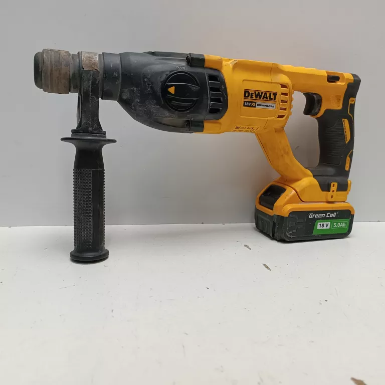 MŁOTOWIERTARKA DEWALT DCH133 + BATERIA 5.0