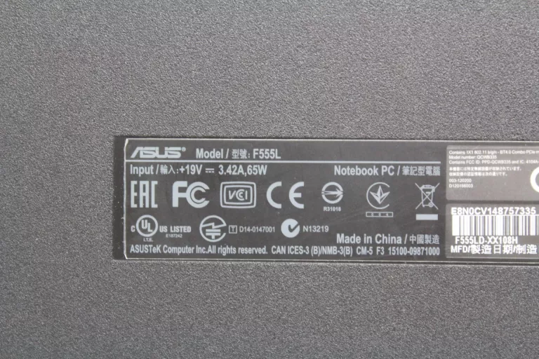 LAPTOP ASUS F555L I7 8GB/1TB + ZAS