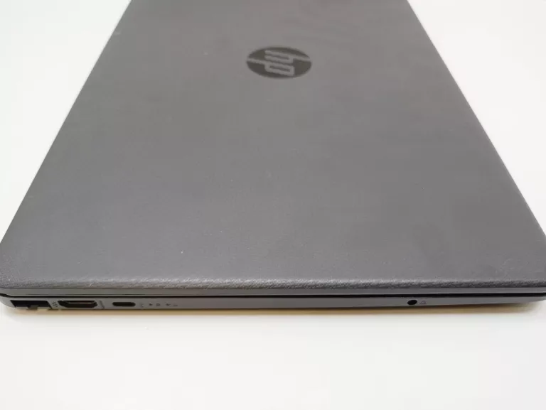 laptop-hp-255-g8-8gb-ram256gb-przekatna-ekranu-1560