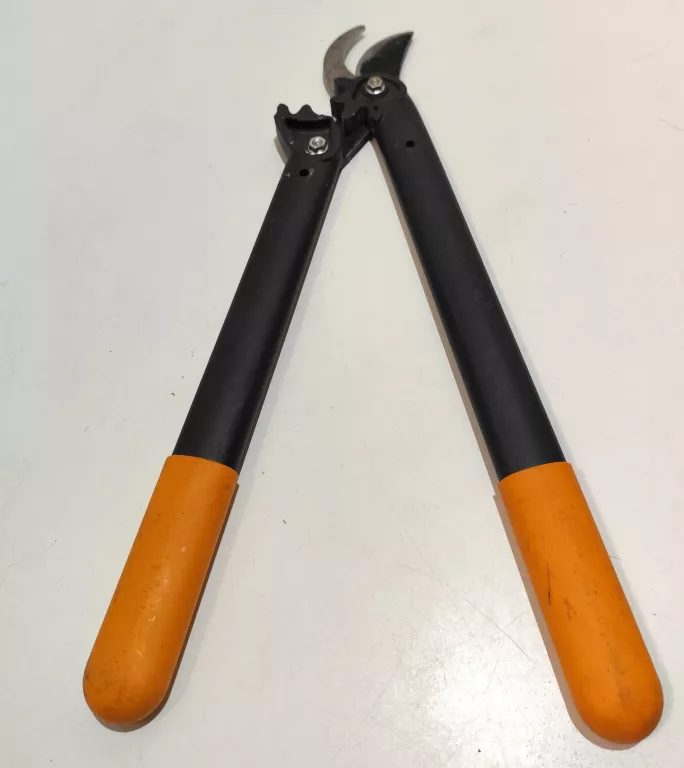 SEKATOR FISKARS L72