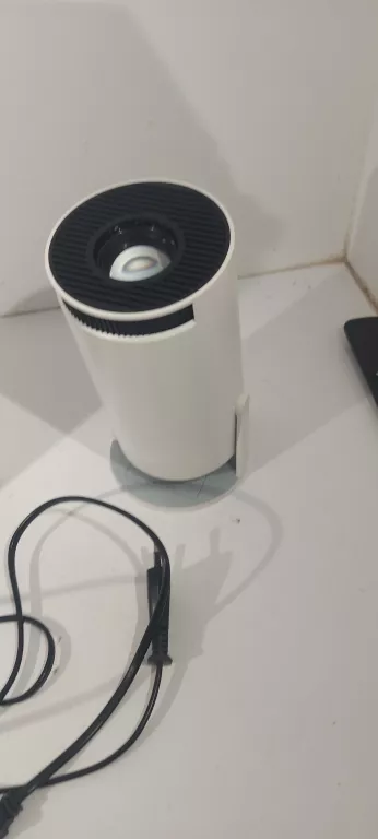 PROJEKTOR BLOW 79-700 PILOT PUDEŁKO