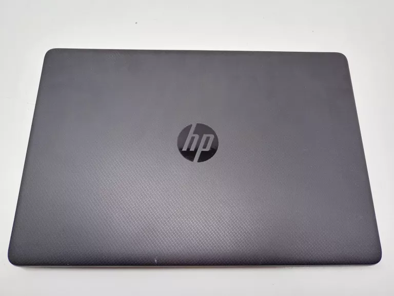 laptop-hp-255-g8-8gb-ram256gb-kod-producenta-2w1e2ea