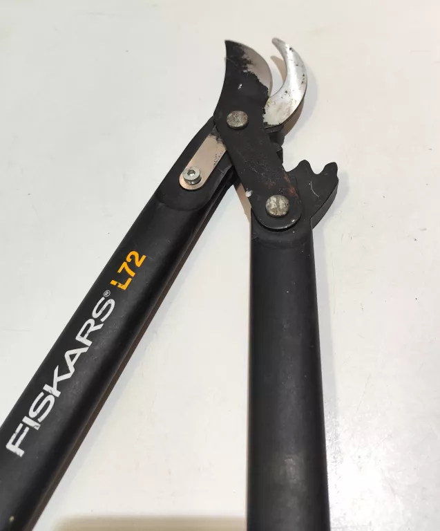 SEKATOR FISKARS L72