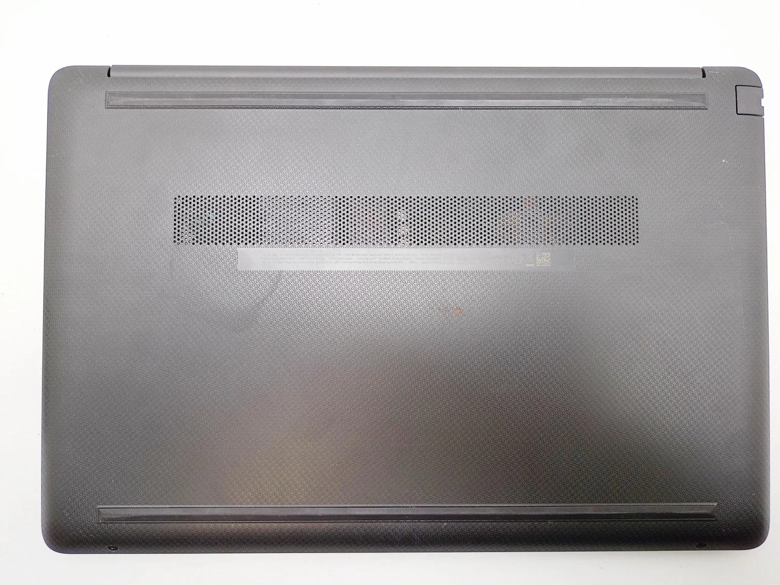 laptop-hp-255-g8-8gb-ram256gb-liczba-rdzeni-procesora-4329-2