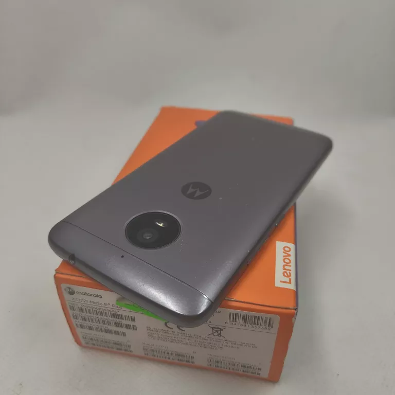 TELEFON MOTOROLA MOTO E4 PLUS ZESTAW