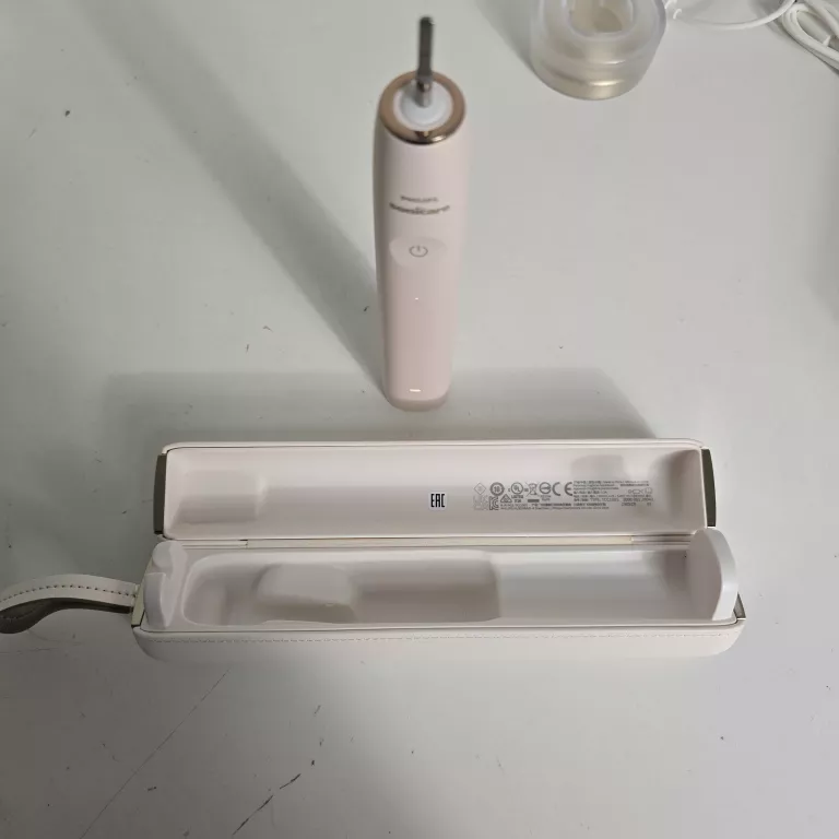 SZCZOTECZKA SONICZNA PHILIPS SONICARE PRESTIGE 9900 HX9992