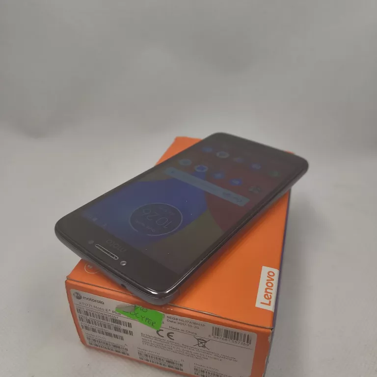 TELEFON MOTOROLA MOTO E4 PLUS ZESTAW