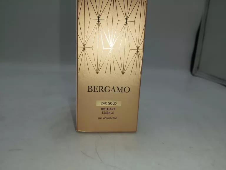 BERGAMO 24K GOLD BRILLIANT ESSENCE ROZŚWIETLAJĄCA ESENCJA DO TWARZY 110ML
