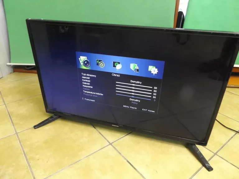 TELEWIZOR MANTA LED320M9 Z DVBT2 Z PILOTEM