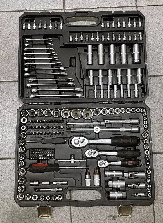 BOXER BX-009S ZESTAW 216 ELEMENTÓW KLUCZE NASADOWE PREMIUM + WALIZKA
