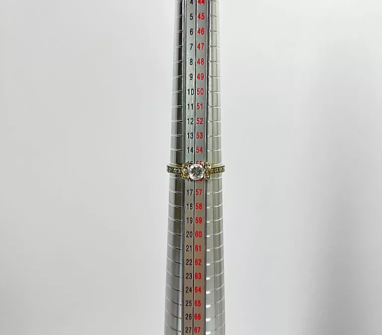 ZŁOTY PIERŚCIONEK 333 2,59G