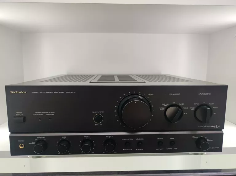 WZMACNIACZ TECHNICS SU-VX 700