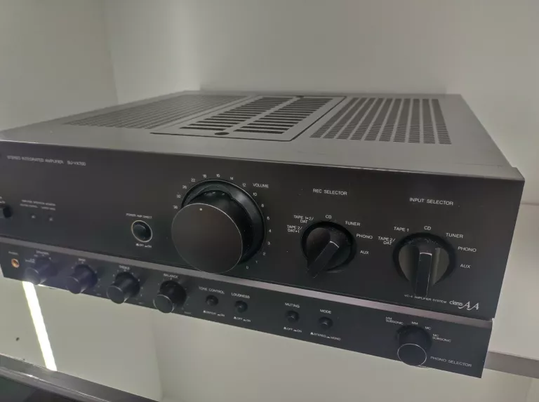 WZMACNIACZ TECHNICS SU-VX 700