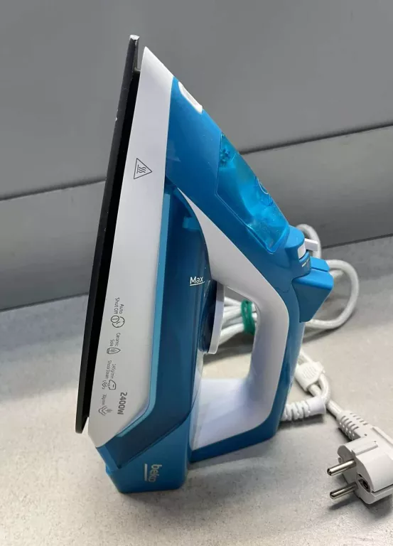 ŻELAZKO BEKO SIM 3124 D 220 W