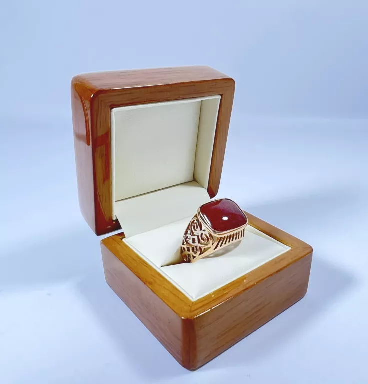 pierscionek-z-kamieniem-585-871g-r21-stan-11323-2