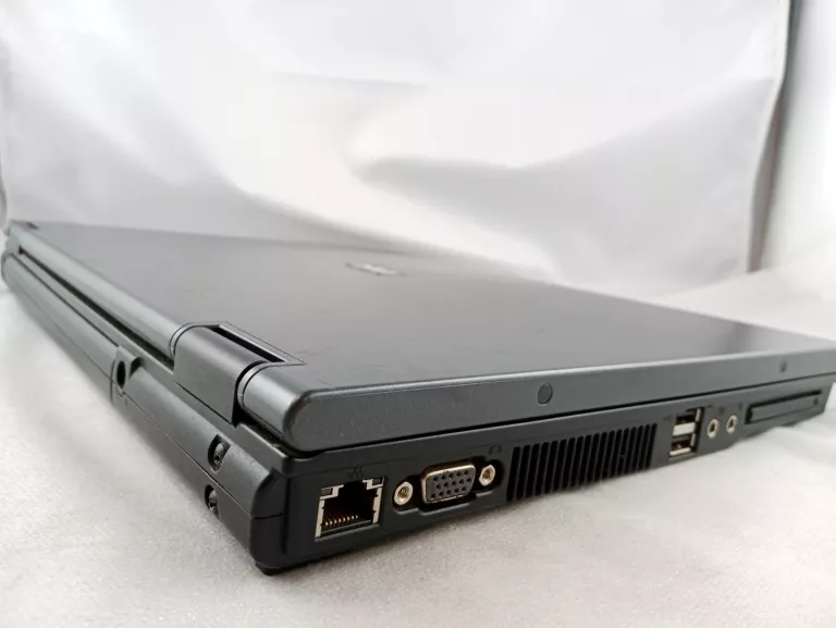 KOMPUTER PRZENOŚNY HP COMPAQ NX6310 WINXP 504MB RAM 60GB HDD INTEL CELERON