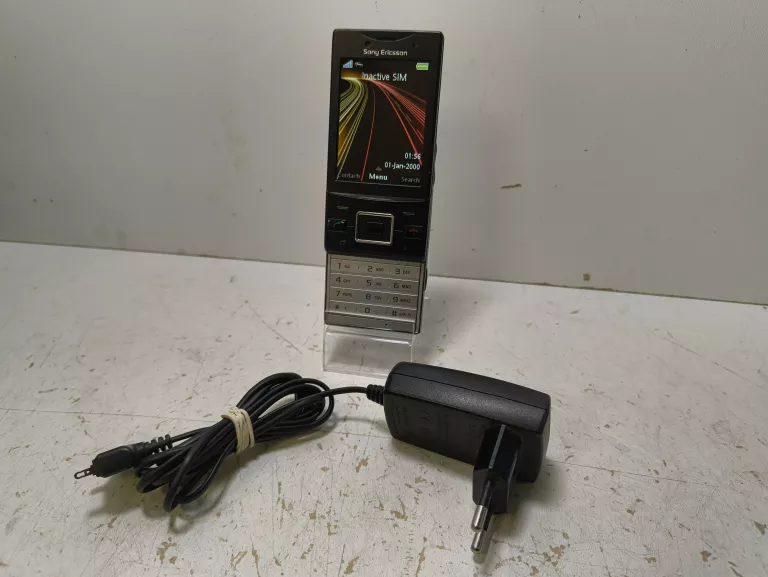TELEFON SONY ERICSSON HAZEL *ANGIELSKIE MENU