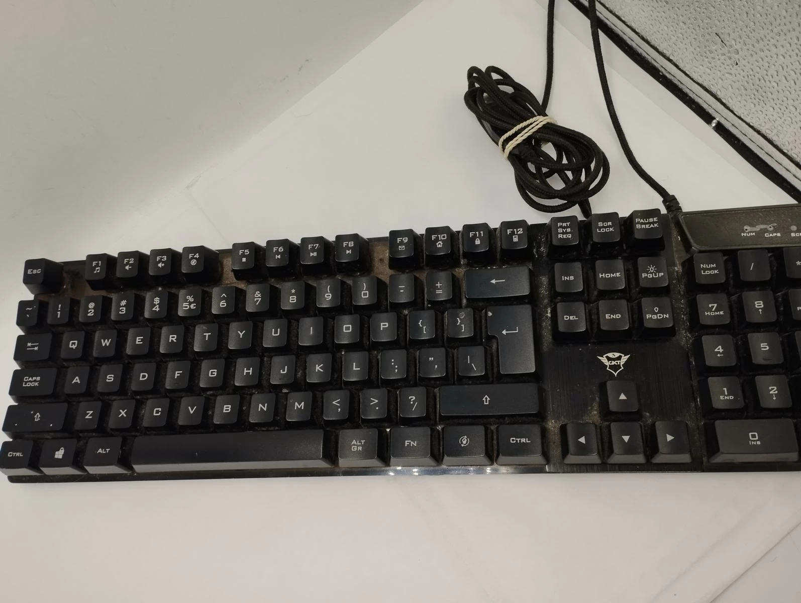 klawiatura-trust-laan-van-barcelona-600-typ-klawiatury-217377-276929