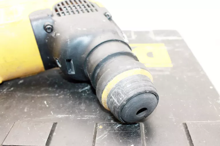 MŁOTOWIERTARKA DEWALT D25313-QS