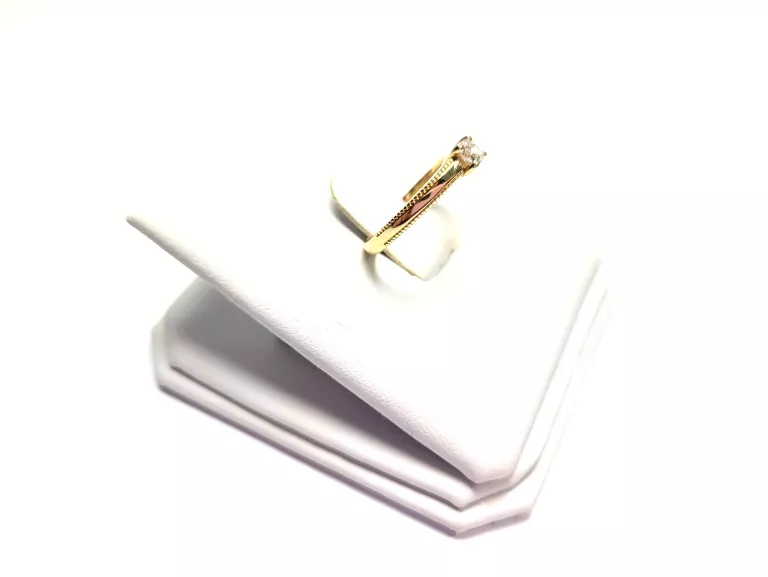 piekny-pierscionek-z-kamieniem-585p-11r-181g-rodzaj-2205-2