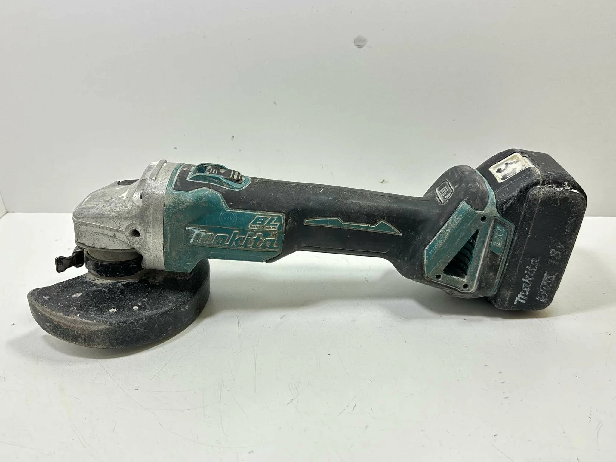 szlifierka-makita-dga506-targowa-41-warszawa