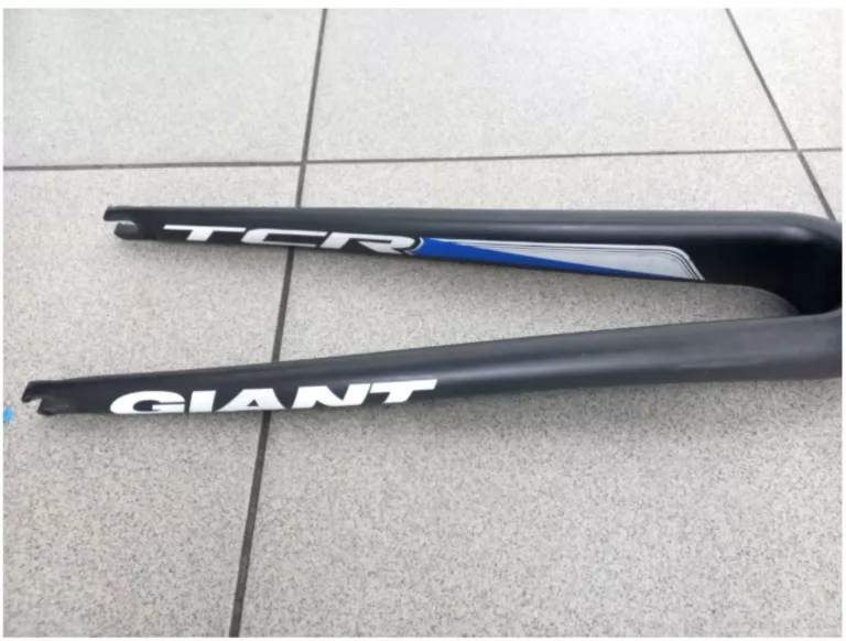 RAMA CARBON GIANT TCR ADVANCED SL 23 + WIDELEC