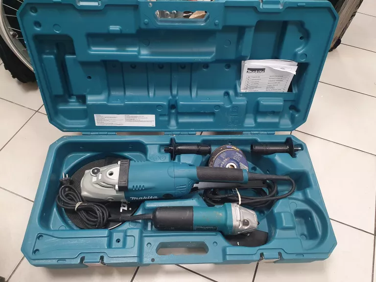 ZESTAW SZLIFIEREK KĄTOWYCH MAKITA W WALIZCE// GA9020 , 9558HNR