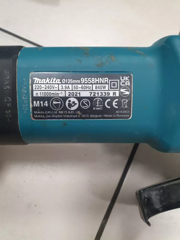 ZESTAW SZLIFIEREK KĄTOWYCH MAKITA W WALIZCE// GA9020 , 9558HNR