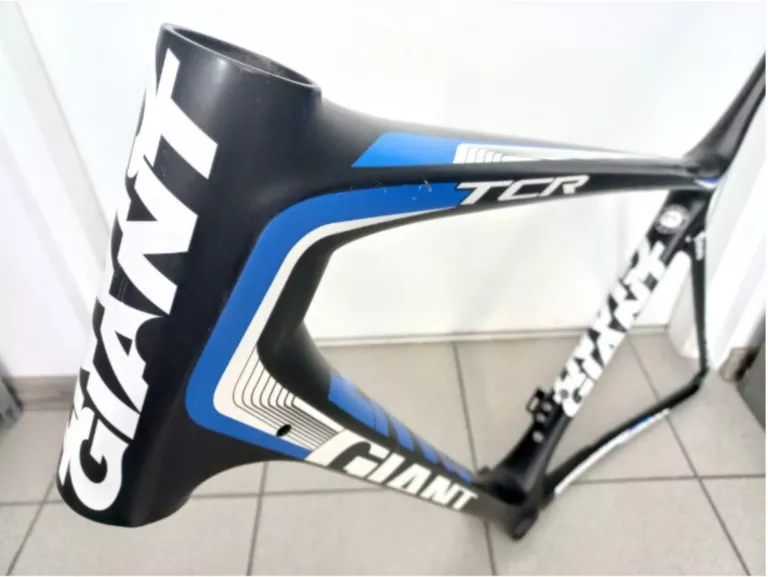 RAMA CARBON GIANT TCR ADVANCED SL 23 + WIDELEC