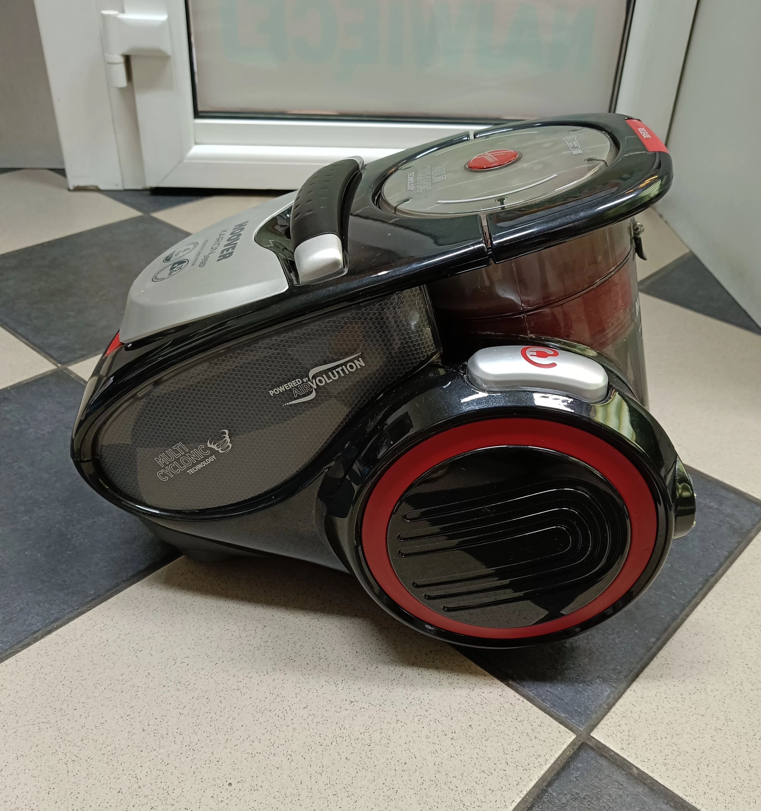 odkurzacz-bezworkowy-hoover-xarion-pro-xp81-xp15011-kod-producenta-xp81-xp15011