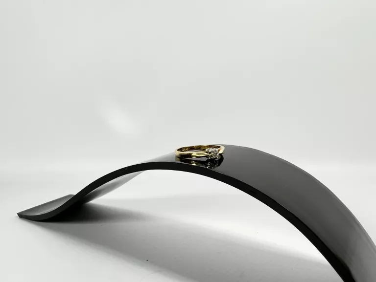 zloty-pierscionek-z-brylantem-196g-r13-585-rozmiarsrednica-wew-mm-372-13