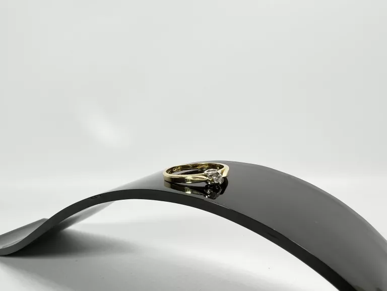 zloty-pierscionek-z-brylantem-196g-r13-585-waga-196