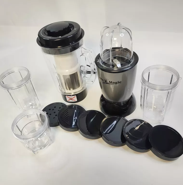 ROBOT WIELOFUNKCYJNY DO PRZYRZĄDZANIA SMOOTHIES GOURMETMAXX MR MAGIC