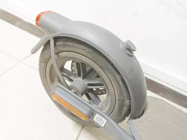 HULAJNOGA XIAOMI SCOOTER 4