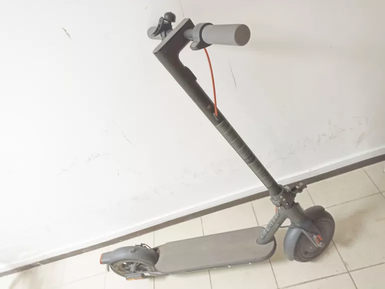 HULAJNOGA XIAOMI SCOOTER 4