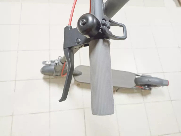 HULAJNOGA XIAOMI SCOOTER 4